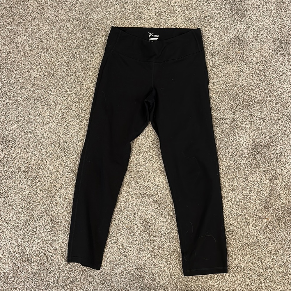 Old Navy Active Capris - Size M Tall